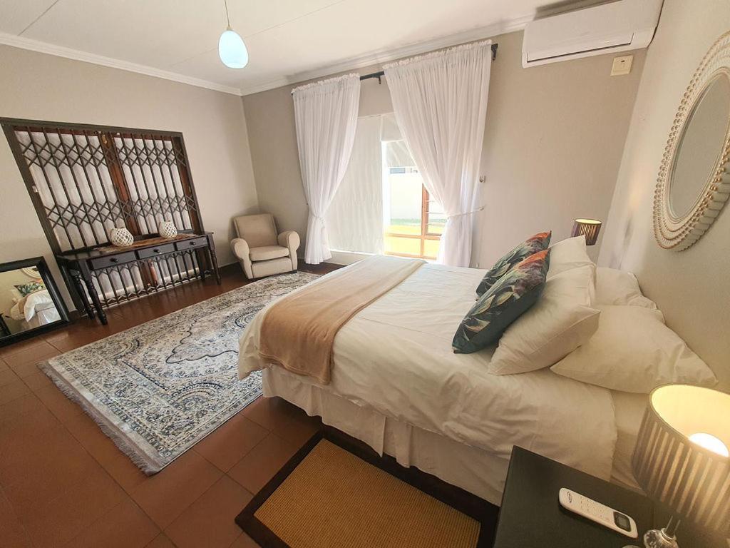 Micasa Sucasa Guesthouse Lephalale Esterno foto